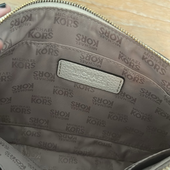 Michael Kors Wristlet - Picture 2 of 4